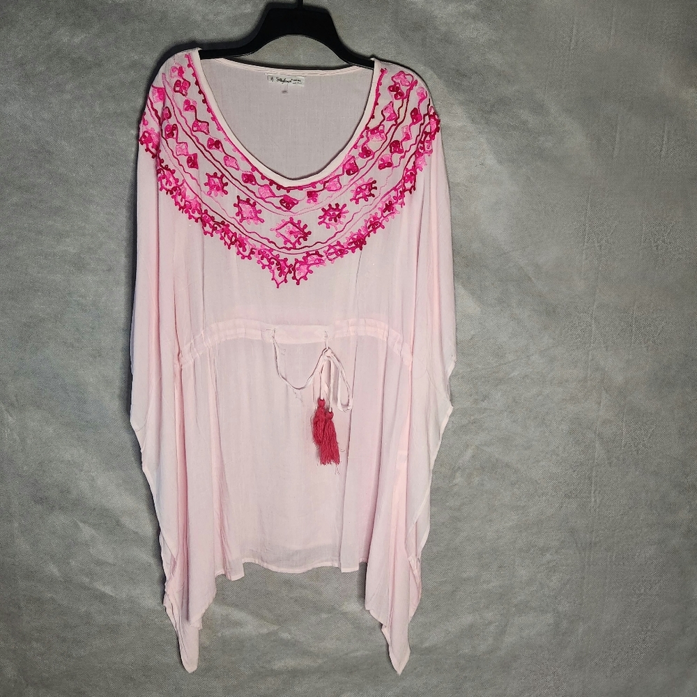 Salty Lemon Tunic Top Vibrant Feminine Piece Featuring Flowing Kimono Sleeves